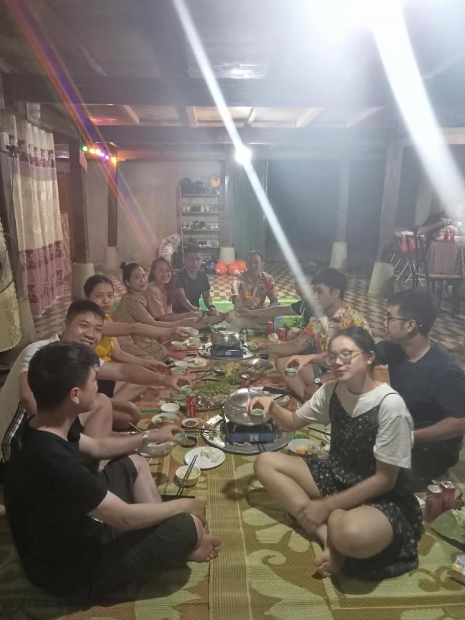 Du Gia Nalien View Homestay Làng Cac Esterno foto