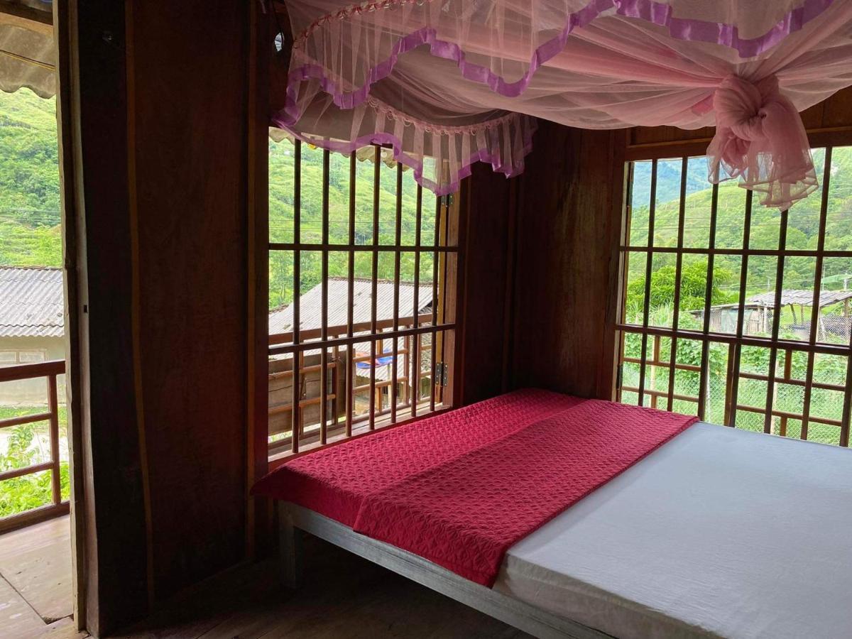 Du Gia Nalien View Homestay Làng Cac Esterno foto